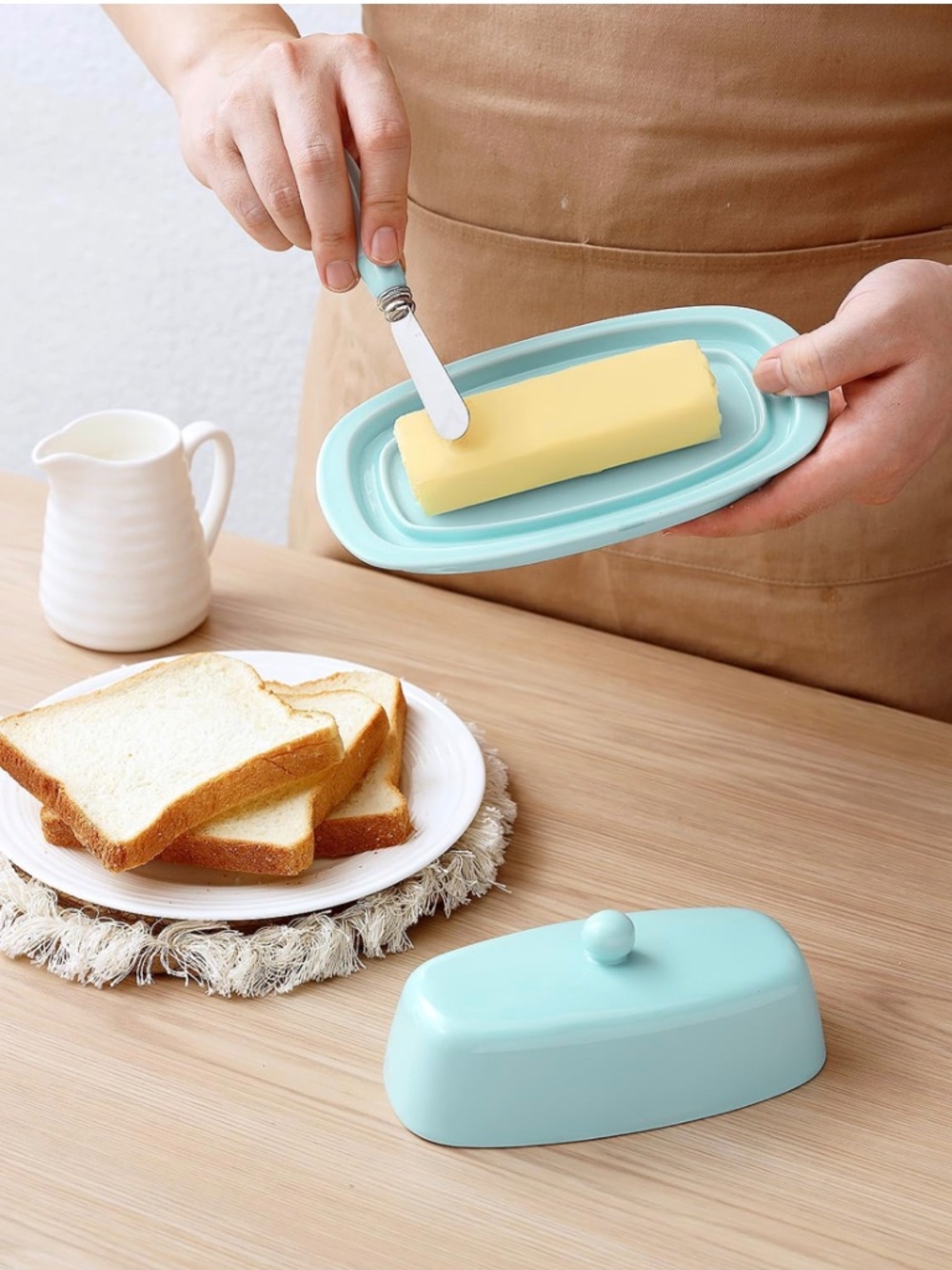 Zulay Kitchen Ceramic Butter Dish with Lid and Stainless Steel Butter Kni
